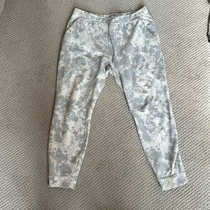 Lululemon snow camo joggers.